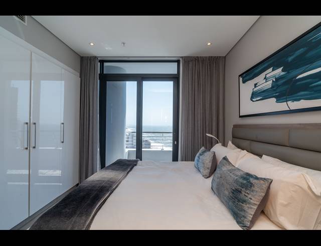 2 BEDROOM APARTMENT FOR SALE IN UMHLANGA CENTRAL